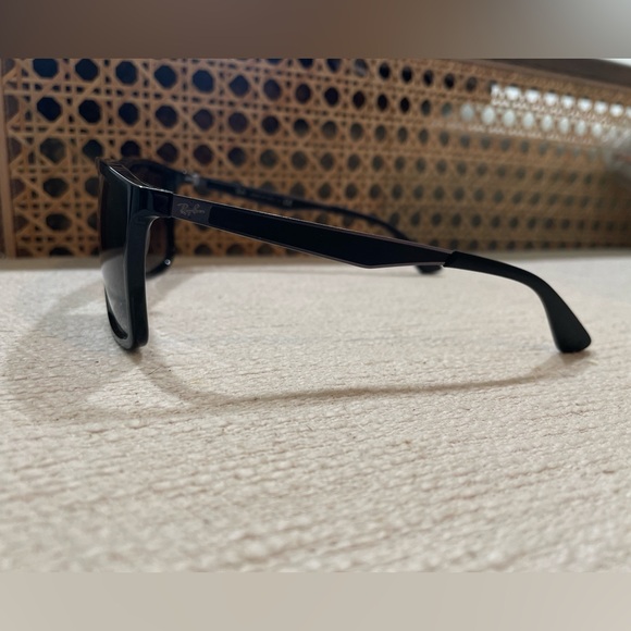 SOLD Ray-Ban Sunglasses RB4313 - Picture 5 of 8